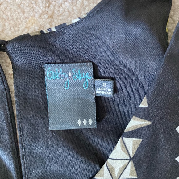 Dress size 8 from Gabby Skye, no tag - Picture 3 of 3